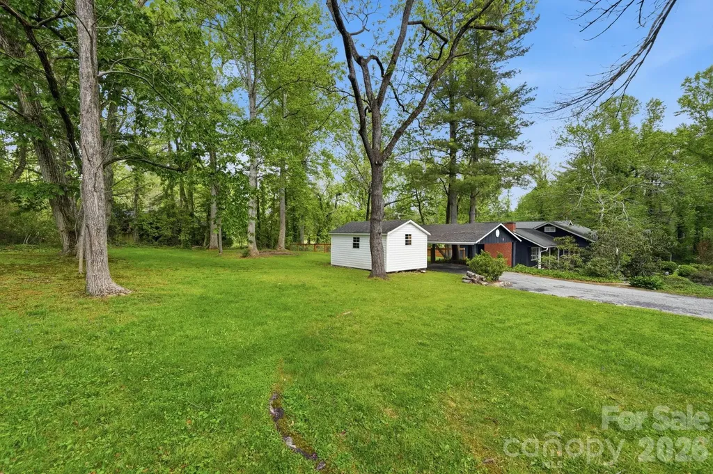 127 Erkwood Drive Hendersonville NC 28739