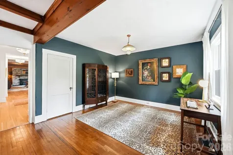 127 Erkwood Drive Hendersonville NC 28739