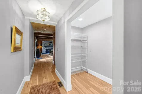 127 Erkwood Drive Hendersonville NC 28739