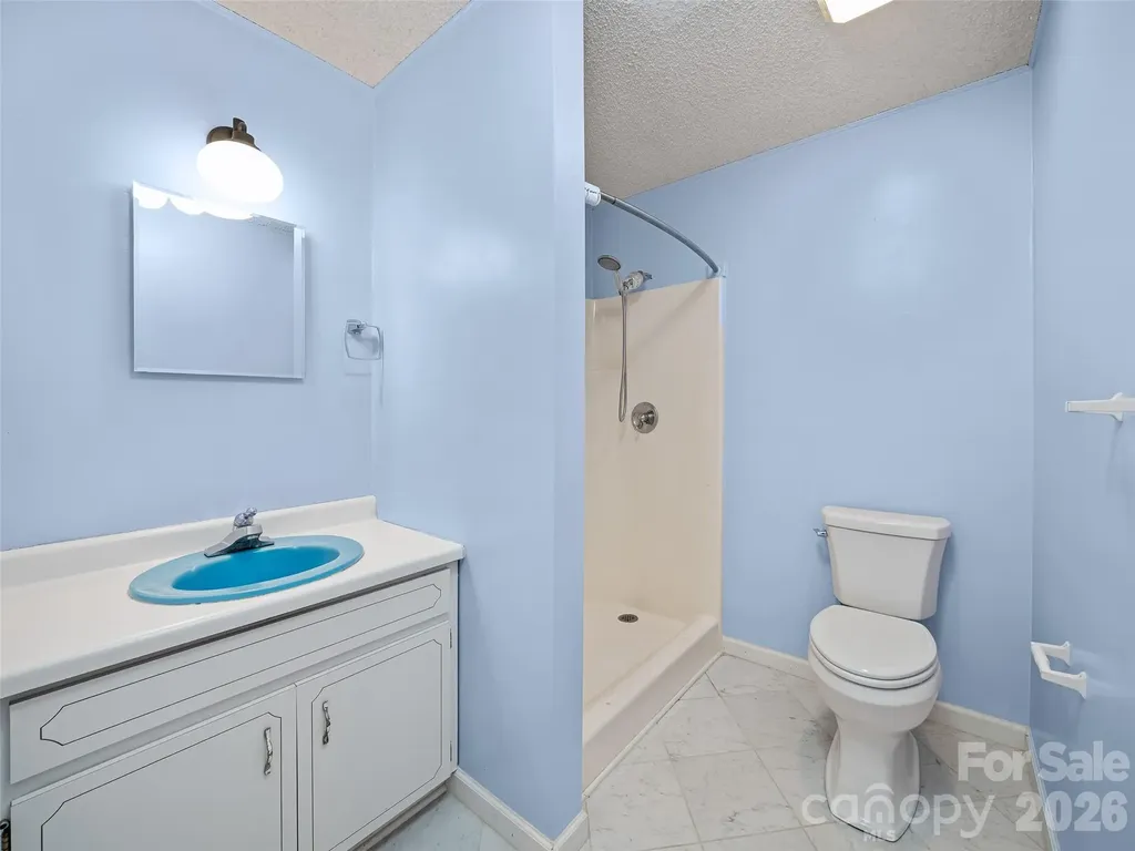 261 Shady Oak Road Burnsville NC 28714