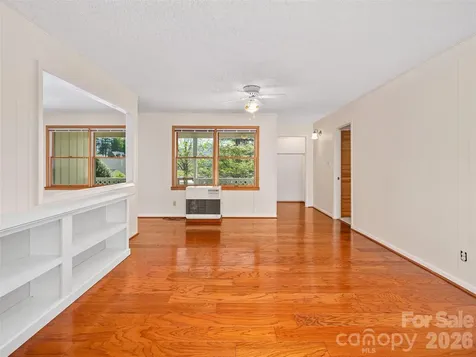 261 Shady Oak Road Burnsville NC 28714