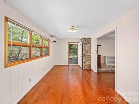 261 Shady Oak Road Burnsville NC 28714