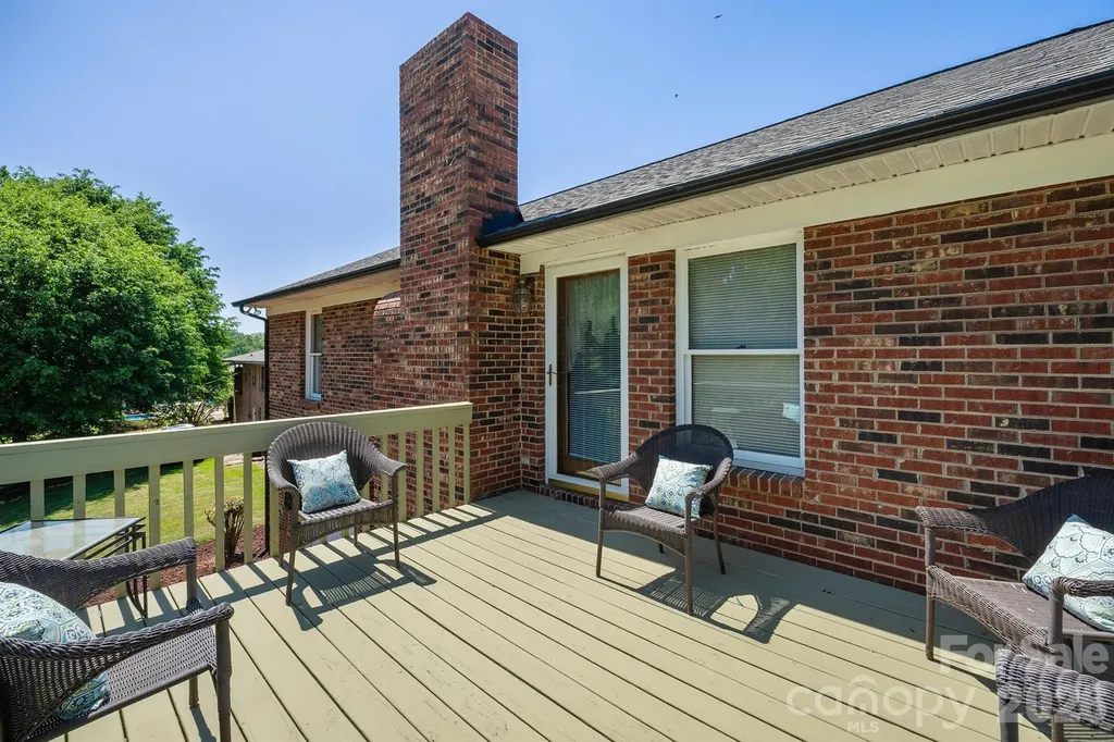 105 Rock Creek Drive Lincolnton NC 28092