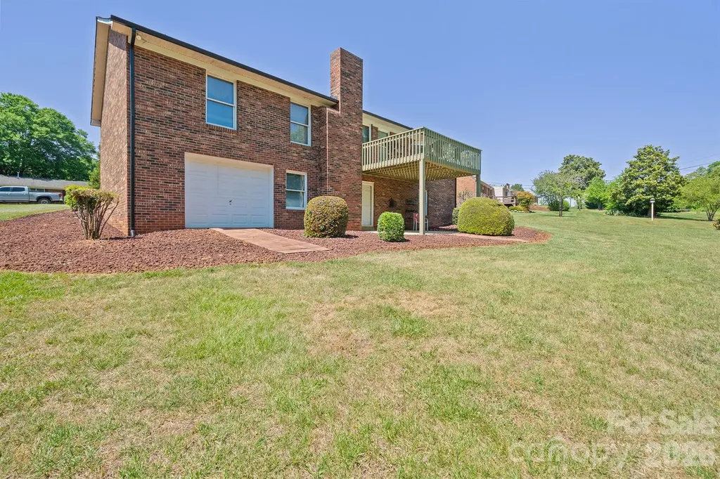 105 Rock Creek Drive Lincolnton NC 28092