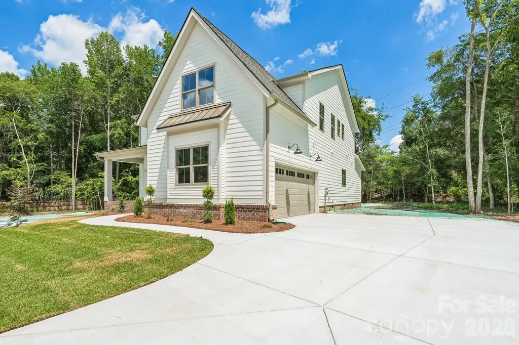 2315 Chateau Court Matthews NC 28105