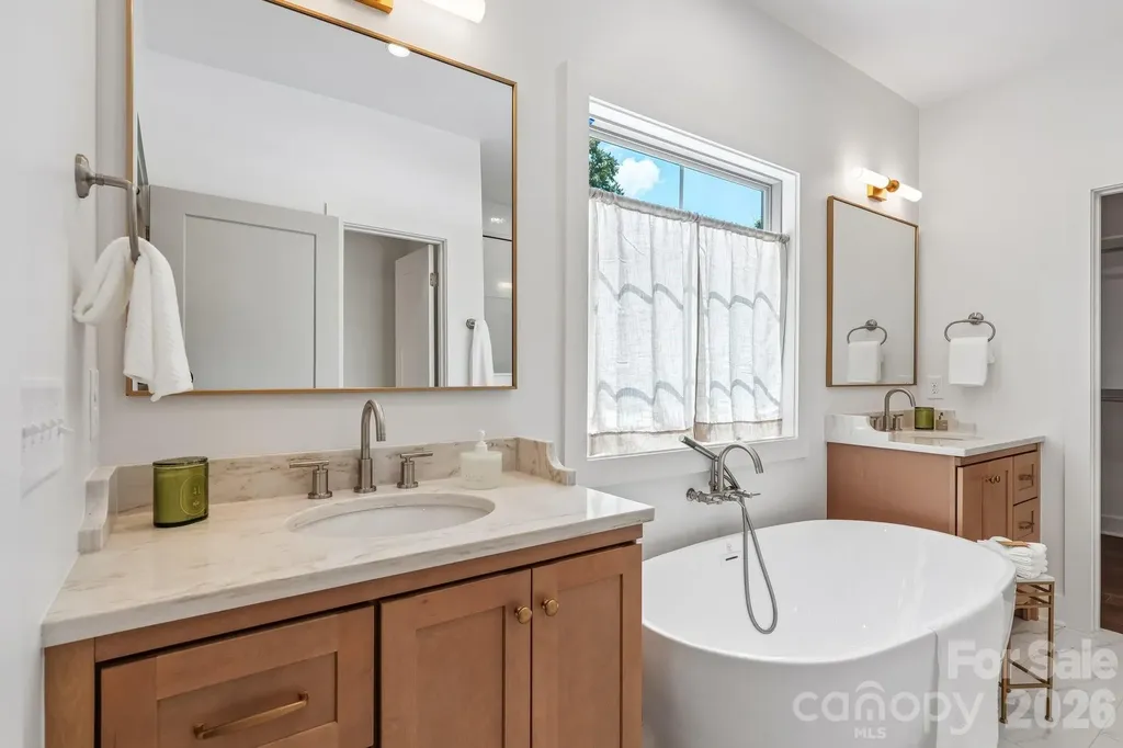 2315 Chateau Court Matthews NC 28105