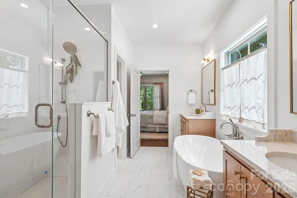 2315 Chateau Court Matthews NC 28105