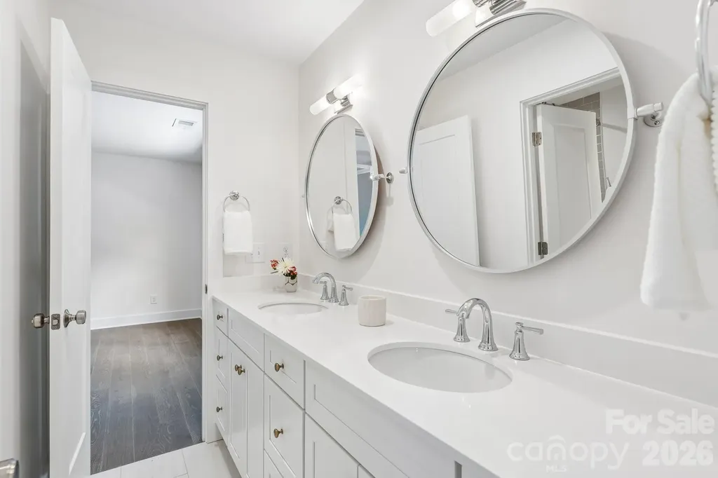 2315 Chateau Court Matthews NC 28105