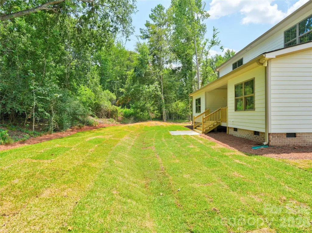 2315 Chateau Court Matthews NC 28105