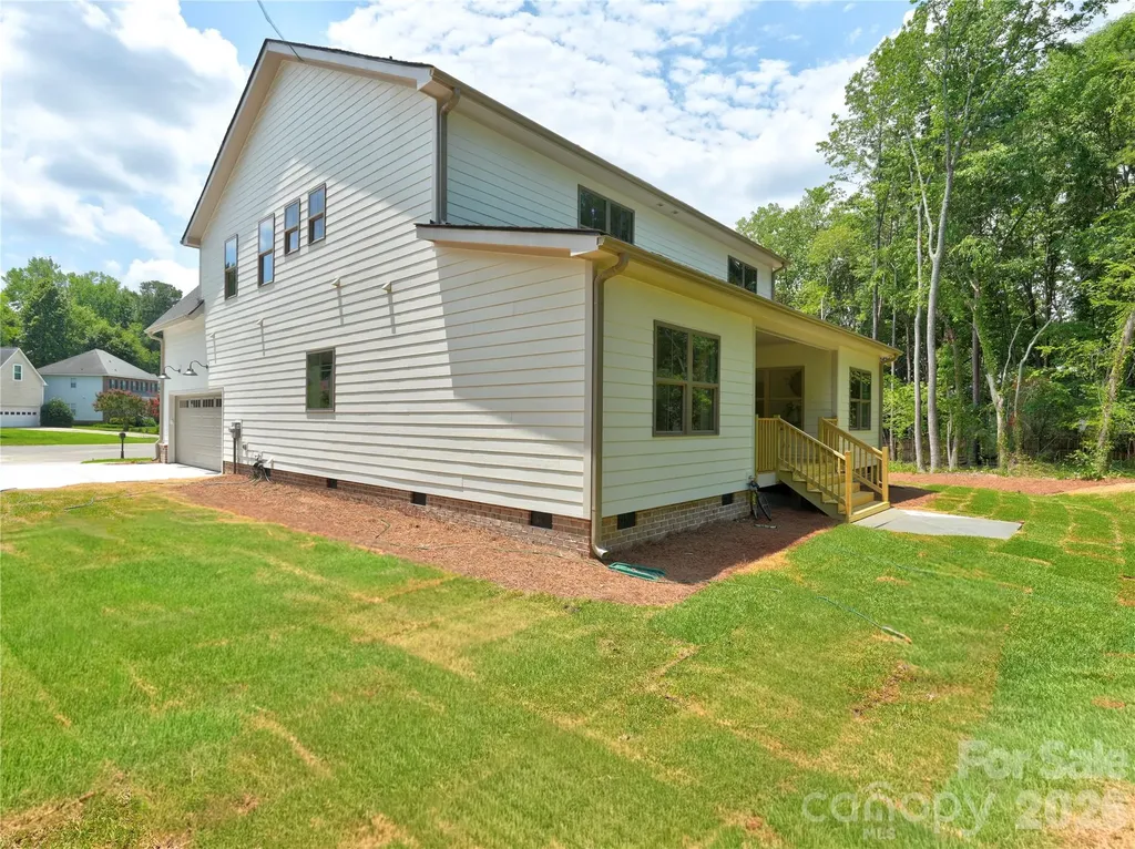 2315 Chateau Court Matthews NC 28105