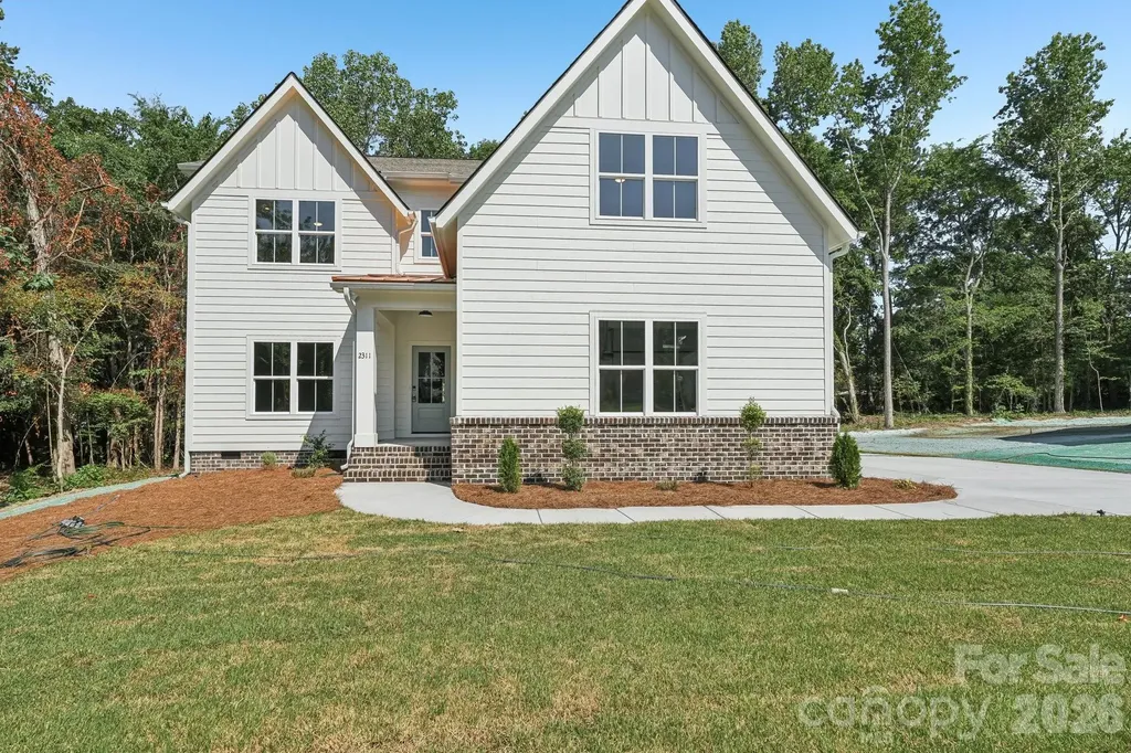 2311 Chateau Court Matthews NC 28105
