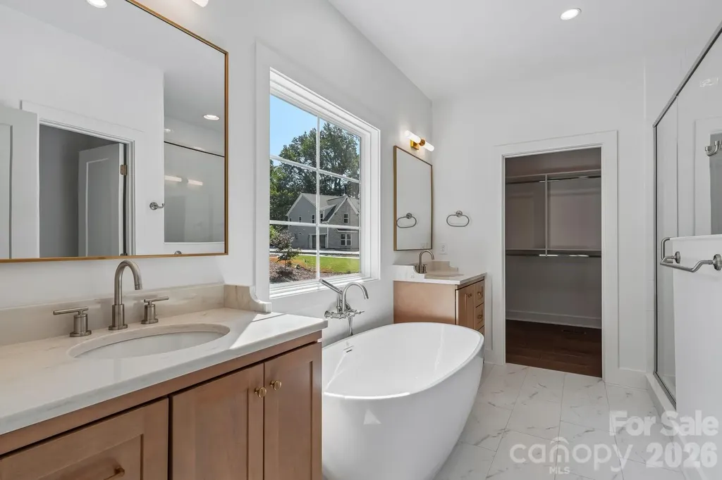 2311 Chateau Court Matthews NC 28105