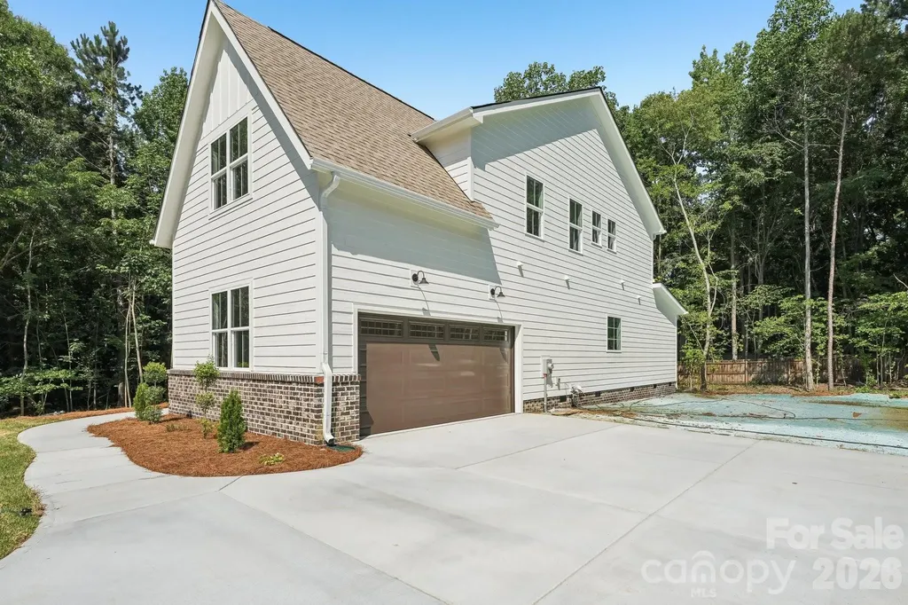 2311 Chateau Court Matthews NC 28105