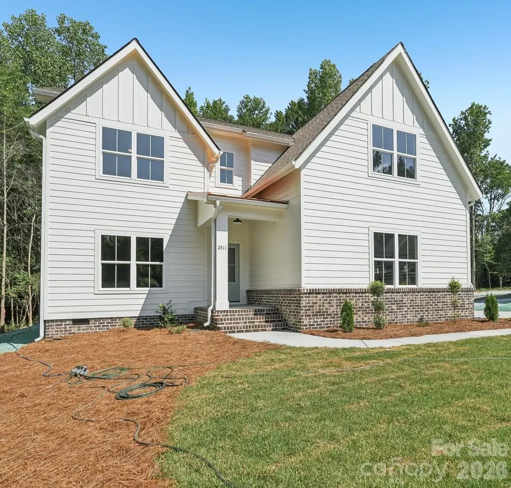 2311 Chateau Court Matthews NC 28105