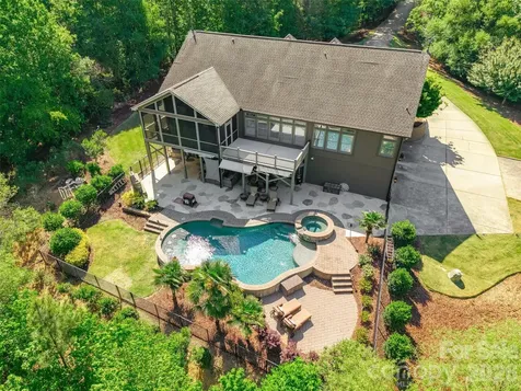 2037 Rocky Stream Road York SC 29745