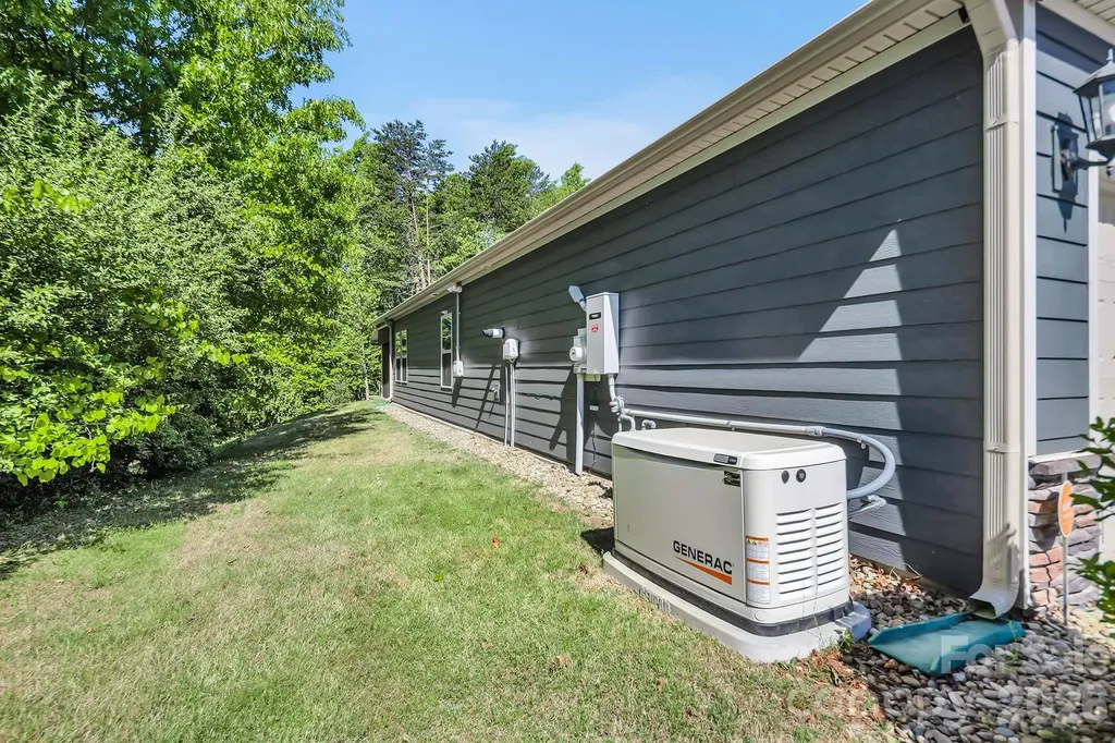 4097 Canopy Creek Drive Denver NC 28037
