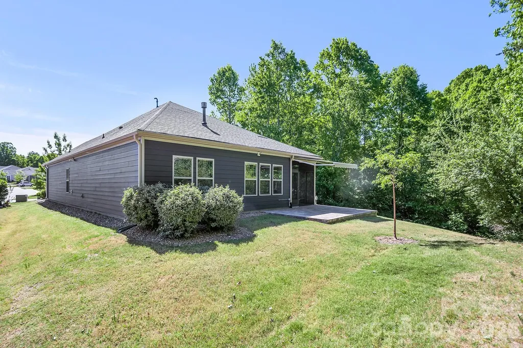 4097 Canopy Creek Drive Denver NC 28037