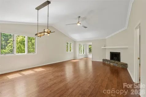 201 Timber Drive Asheville NC 28804