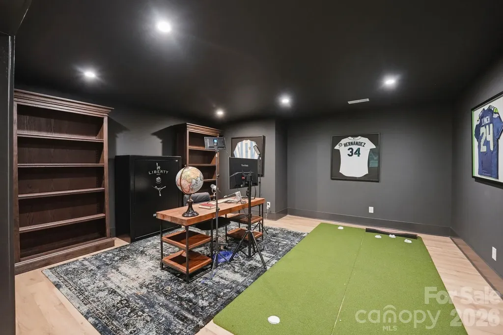 6010 Old Providence Lane Charlotte NC 28226