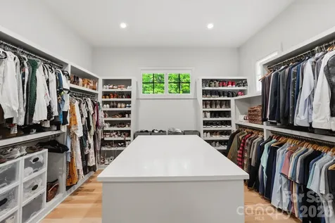 6010 Old Providence Lane Charlotte NC 28226