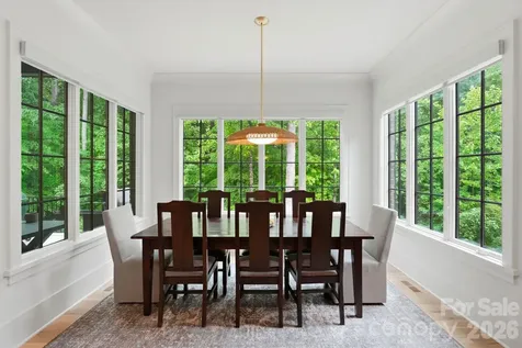 6010 Old Providence Lane Charlotte NC 28226