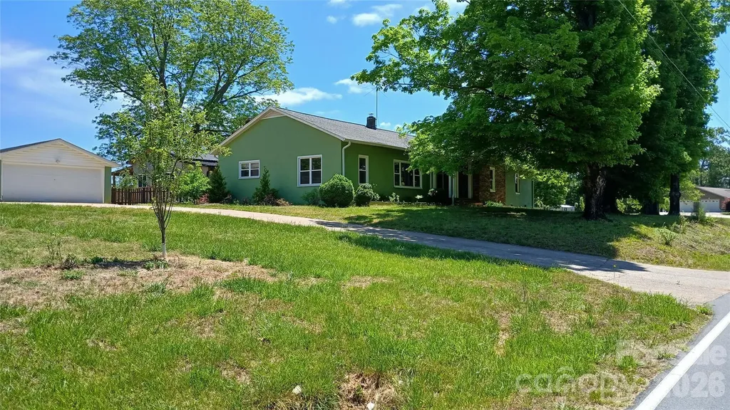 300 Woodlawn Drive Connelly Springs NC 28612