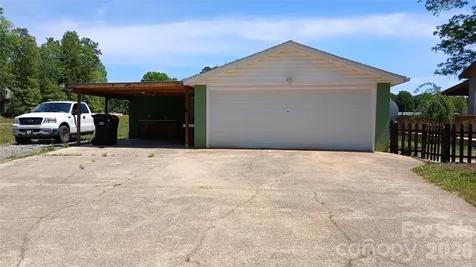 300 Woodlawn Drive Connelly Springs NC 28612