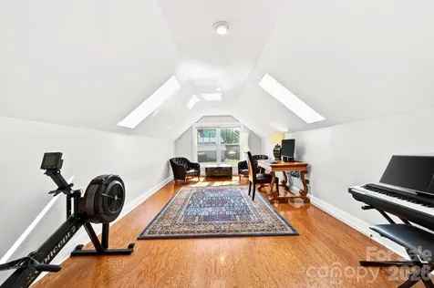 26 Macdougall Lane Weaverville NC 28787