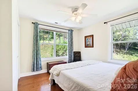 26 Macdougall Lane Weaverville NC 28787