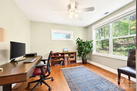 26 Macdougall Lane Weaverville NC 28787