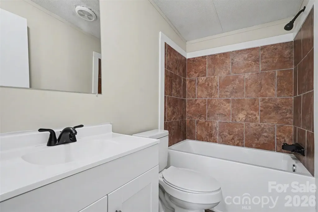 212 S Upright Street Landis NC 28088