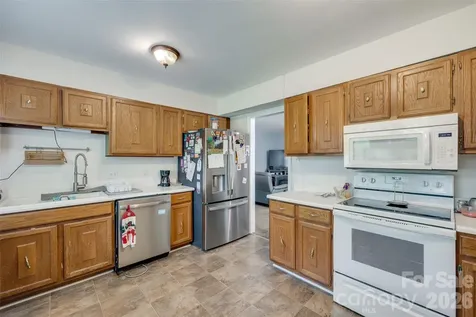 679 Fairforest Road Chester SC 29706