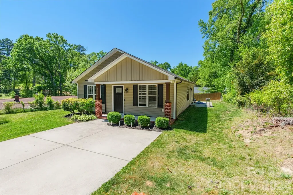 379 Maiden Lane SW Concord NC 28025