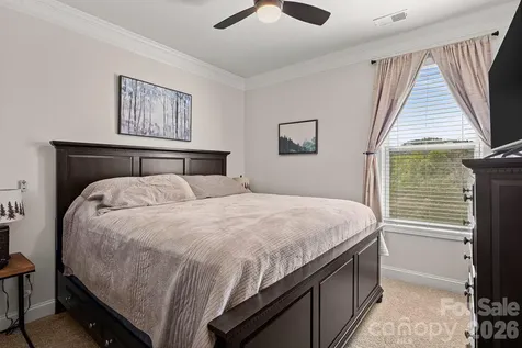 199 Fox Cove Road Hendersonville NC 28792