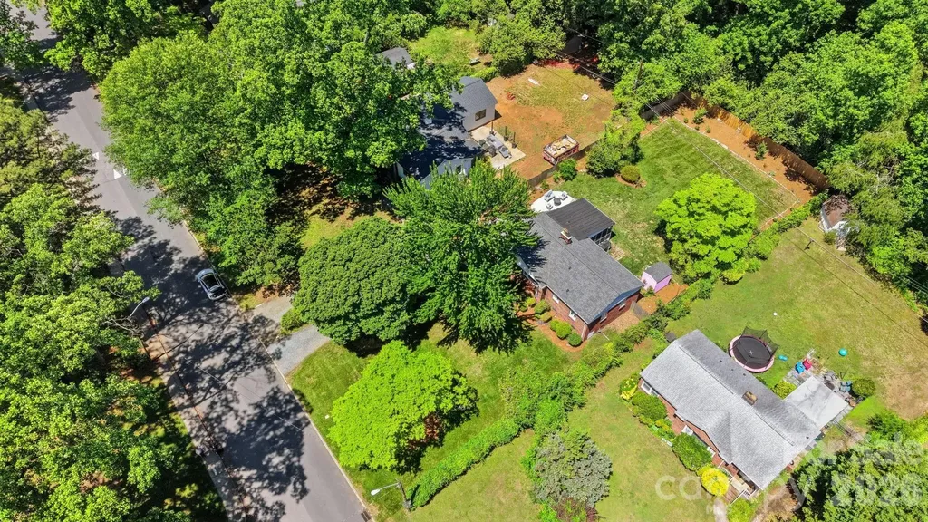 2431 Arnold Drive Charlotte NC 28205