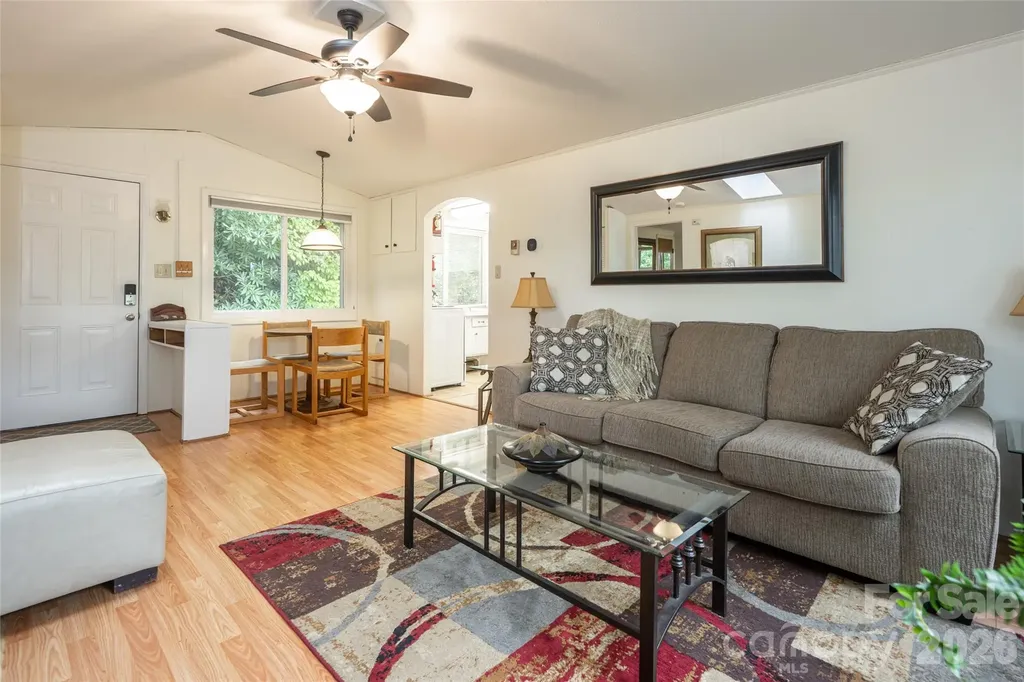 8 N Delano Road Asheville NC 28805