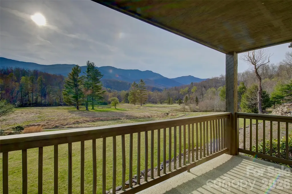 11014 State Hwy 80 S Highway Burnsville NC 28714