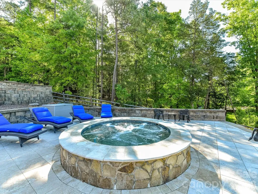 2723 Providence Pine Lane Charlotte NC 28270