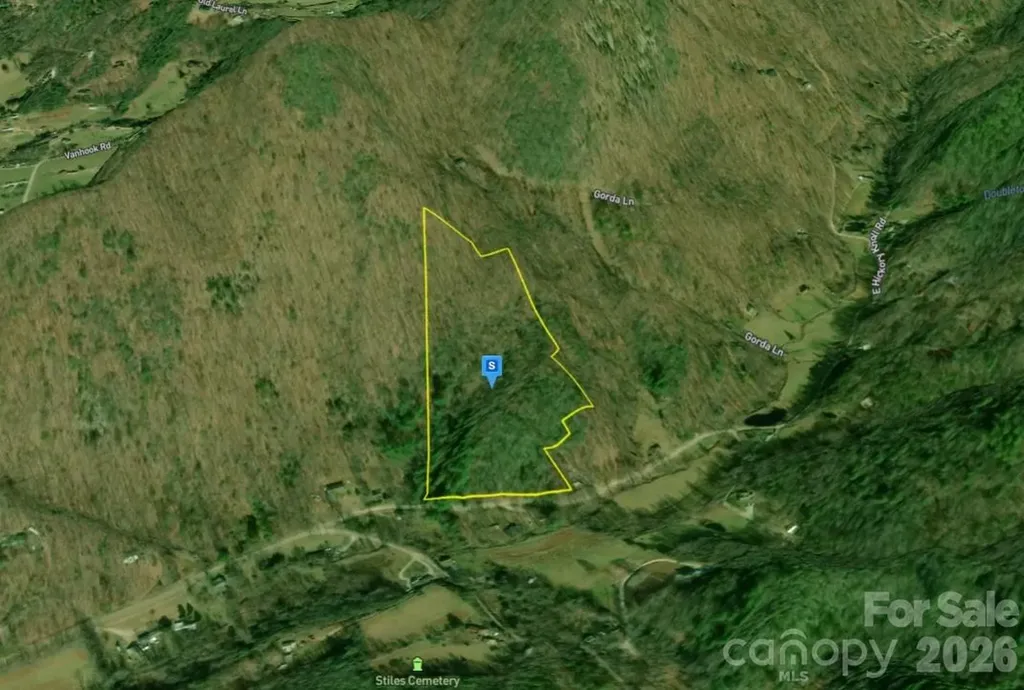 860 E Hickory Knoll Road Franklin NC 28734