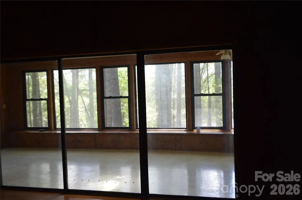 300 Good Neighbor Lane Brevard NC 28712