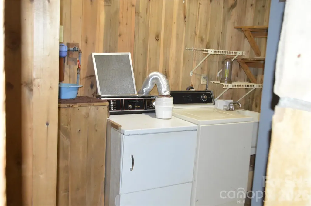 300 Good Neighbor Lane Brevard NC 28712