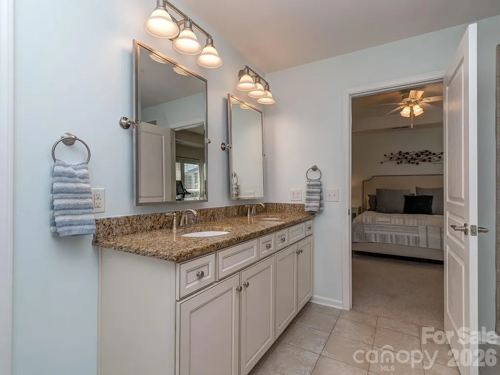 1726 Royal Gorge Avenue Charlotte NC 28210