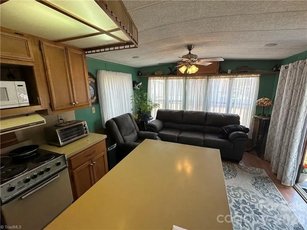 120 Elm Street New London NC 28127