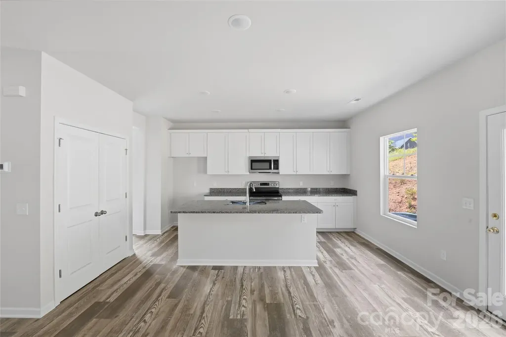 5145 Mark Drive NE Hickory NC 28601