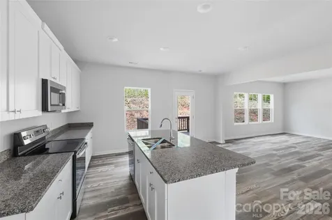 5145 Mark Drive NE Hickory NC 28601