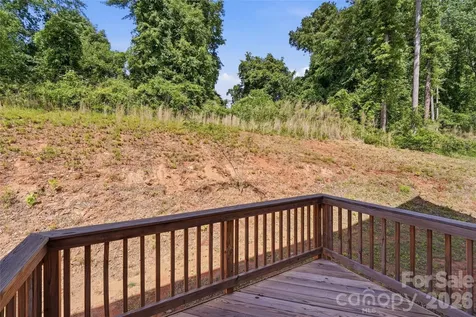5145 Mark Drive NE Hickory NC 28601