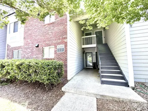 3284 Heathstead Place Charlotte NC 28210