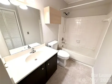 3284 Heathstead Place Charlotte NC 28210