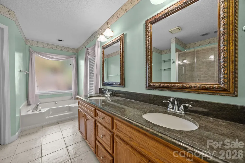 280 Birchridge Drive Kernersville NC 27284