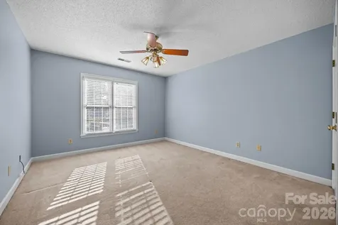 280 Birchridge Drive Kernersville NC 27284